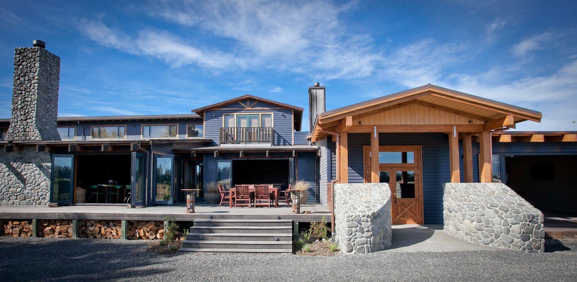 Ski Time Lodge Метвен Экстерьер фото